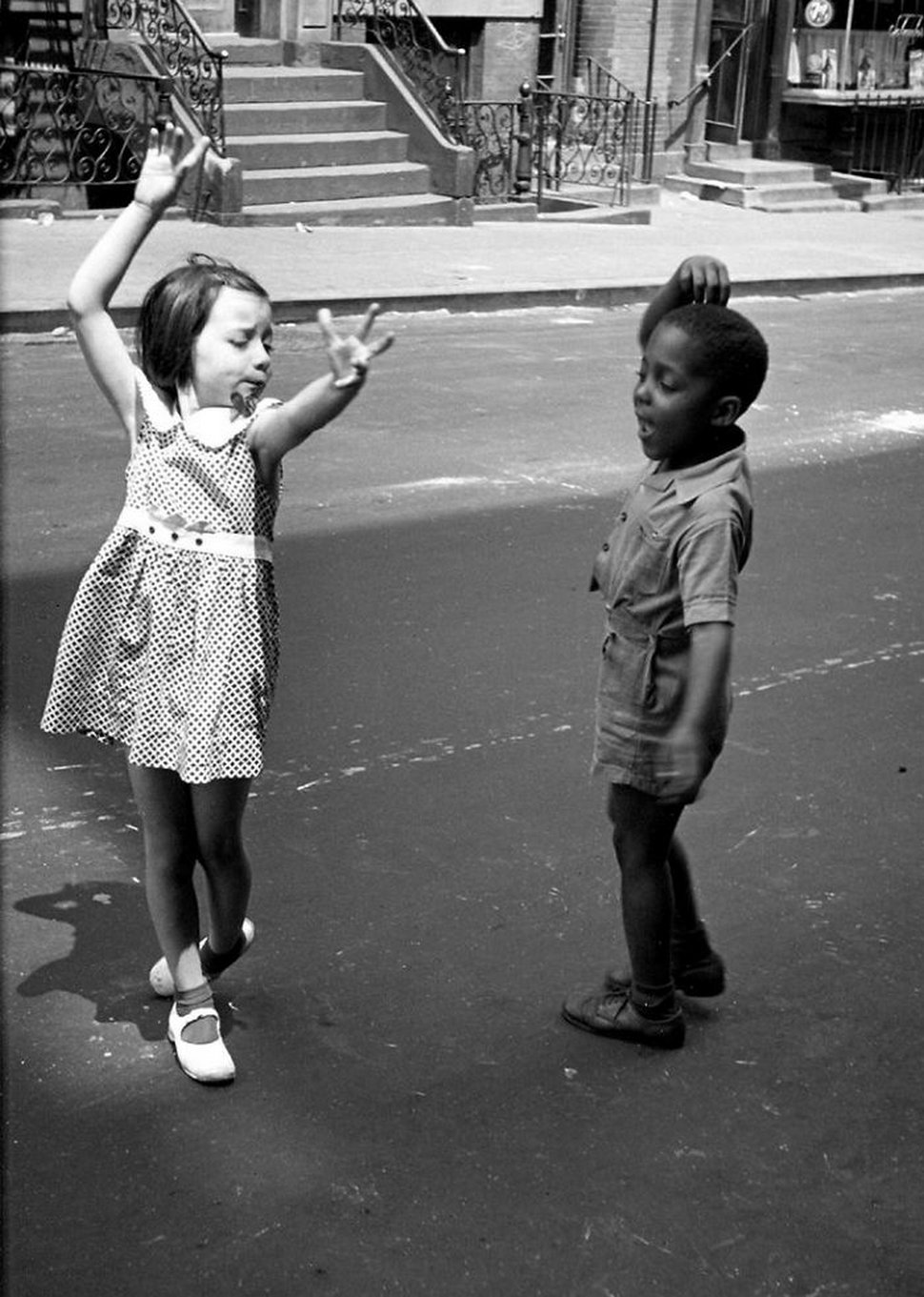 22 photos qui montrent la vie des enfants avant les smartphones, quand ils s’amusaient vraiment ! Par Janvier Doyon Enfants-jouent-avant-smartphones-011