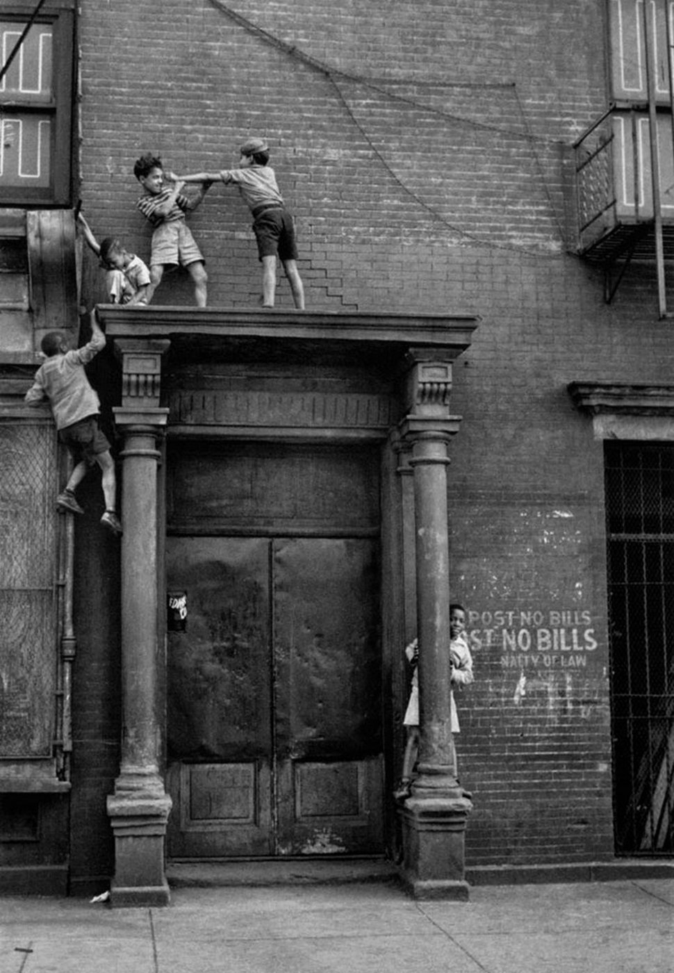 22 photos qui montrent la vie des enfants avant les smartphones, quand ils s’amusaient vraiment ! Par Janvier Doyon Enfants-jouent-avant-smartphones-026