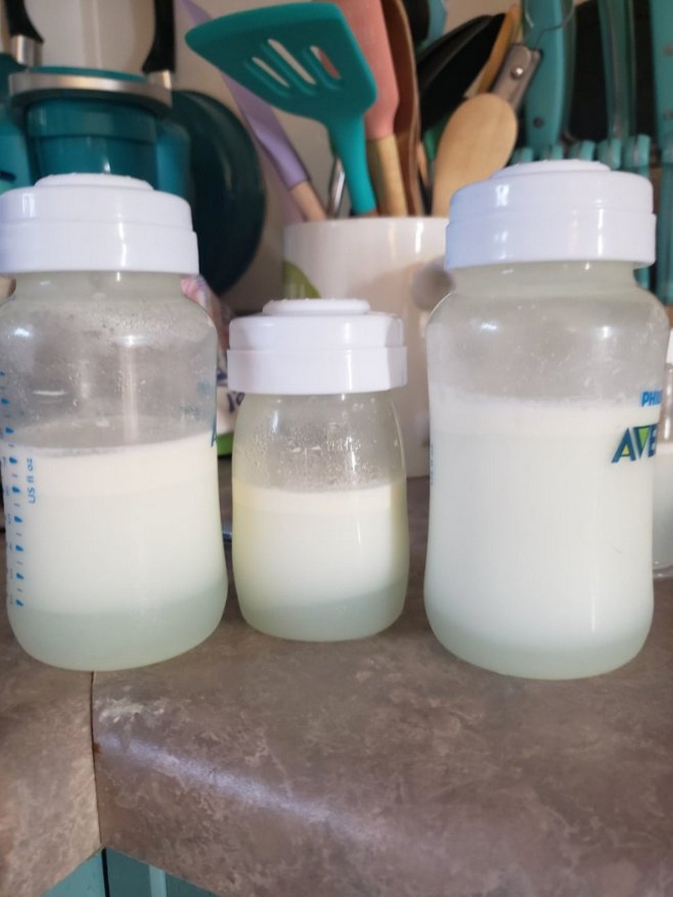 Cette mère a gagné plus de 18 000 € en vendant son lait maternel à des inconnus sur Internet