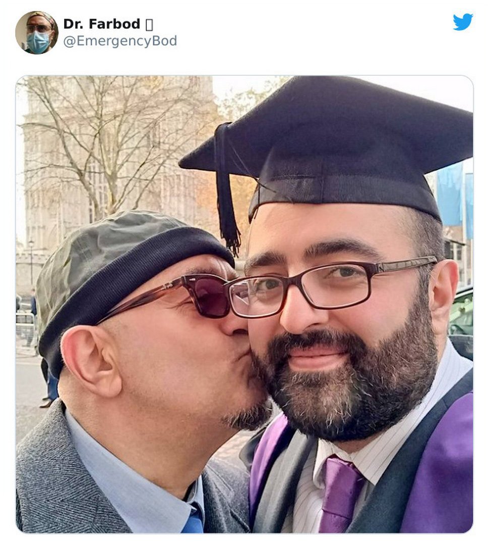 Des trolls ont qualifié de « perverse » une photo de Joe Biden et son fils, alors des gens ont partagé des photos similaires pour leur faire honte