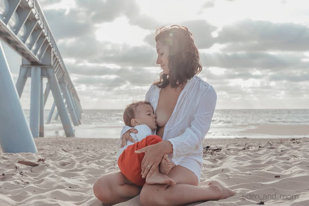 Des mamans publient des photos d’elles allaitant en public pour défendre leur liberté
