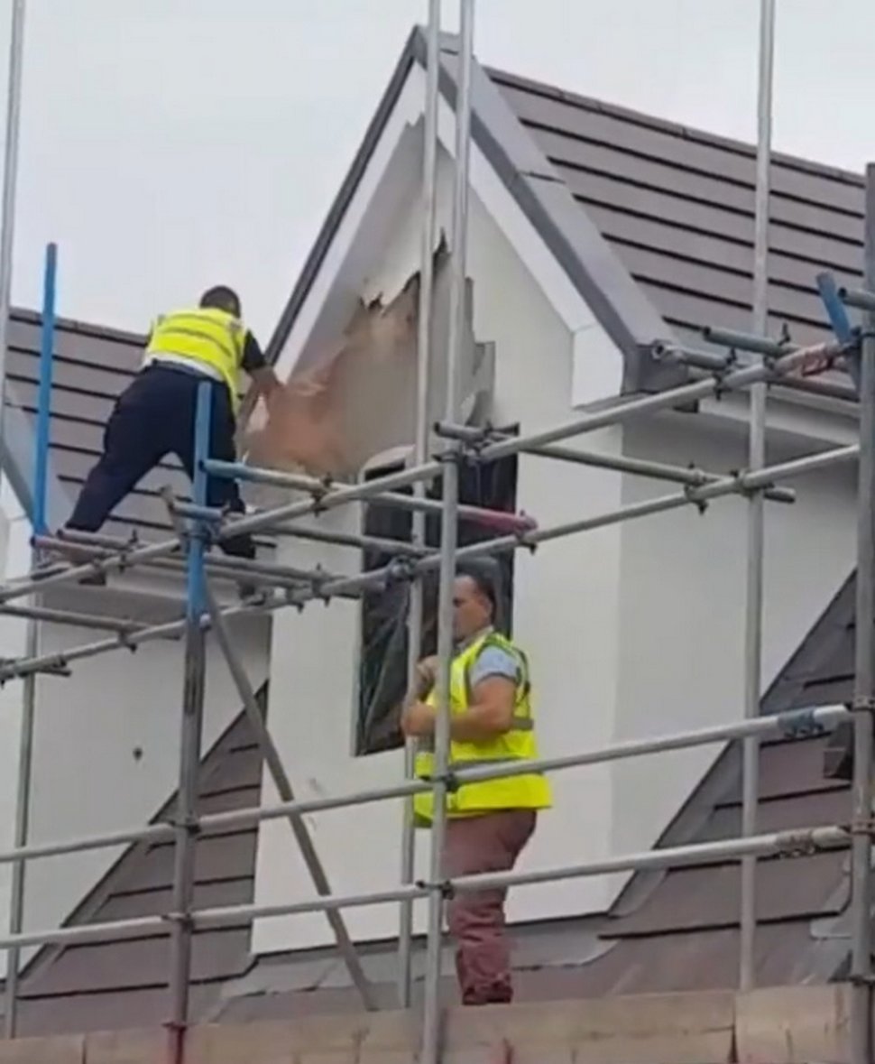 Un ouvrier furieux démolit des travaux de construction parce qu’il n’a « pas été payé »