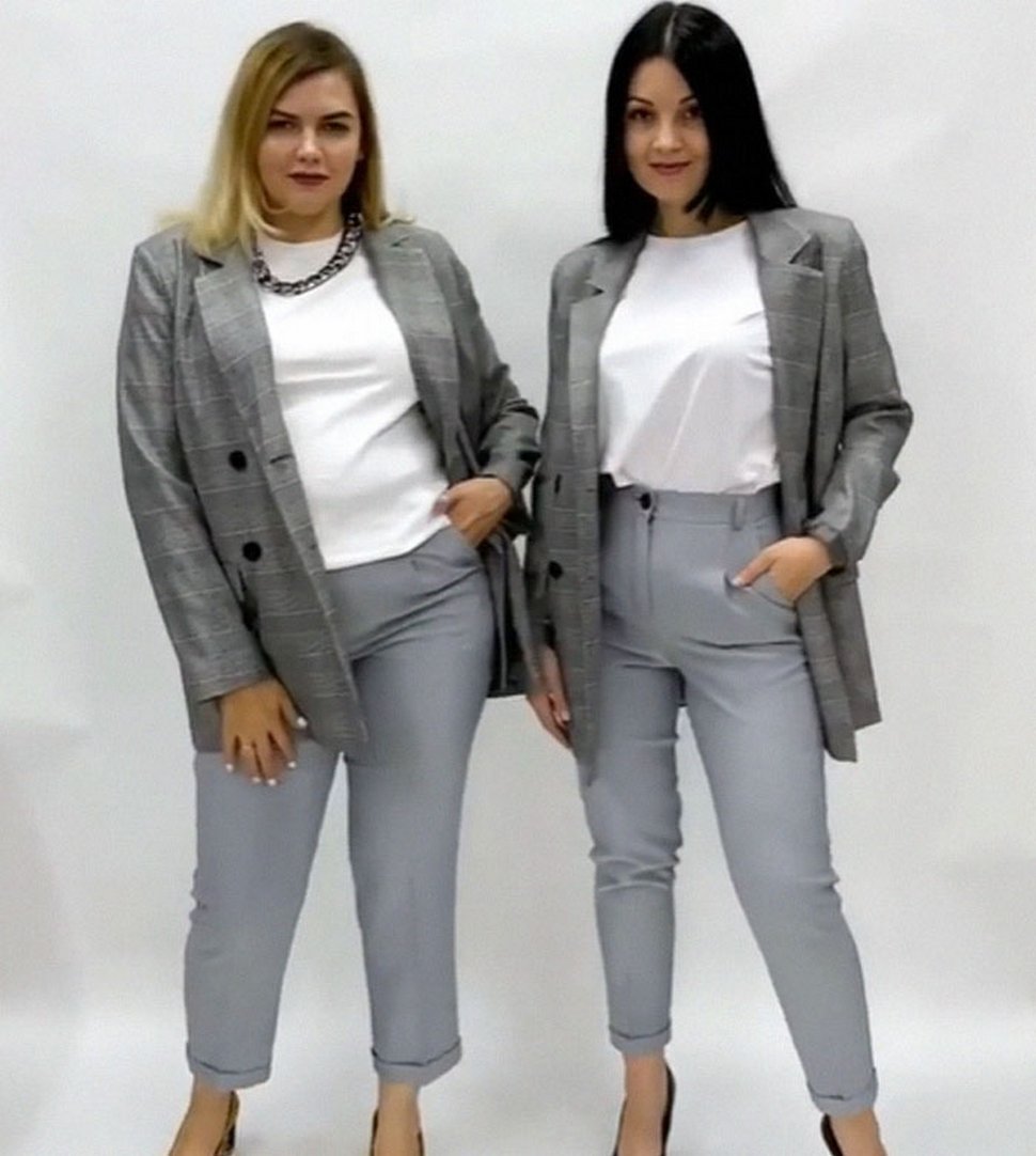 Ces femmes comparent les tailles XL et XS des mêmes vêtements et leurs photos deviennent virales