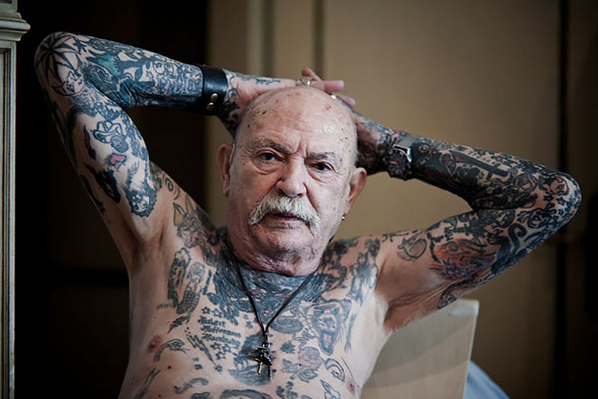 22 personnes âgées tatouées qui répondent à la question éternelle : à quoi ressembleront vos tatouages à 60 ans ?