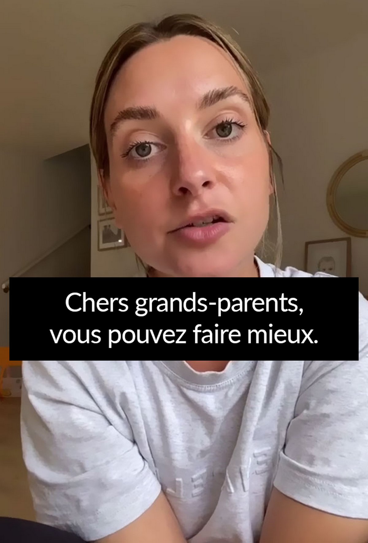 Cette mère explique pourquoi les grands-parents ne peuvent pas faire un câlin à son enfant de 2 ans quand ils le veulent et doivent lui demander son consentement