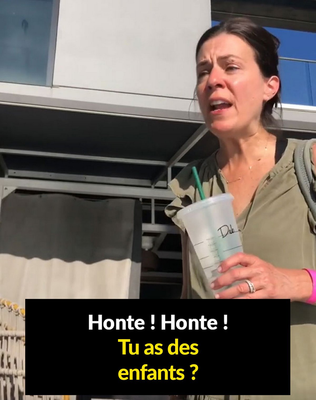 Des femmes homophobes se plaignent d’un couple de lesbiennes qui s’embrassent dans la piscine et obtiennent la réponse qu’elles méritent