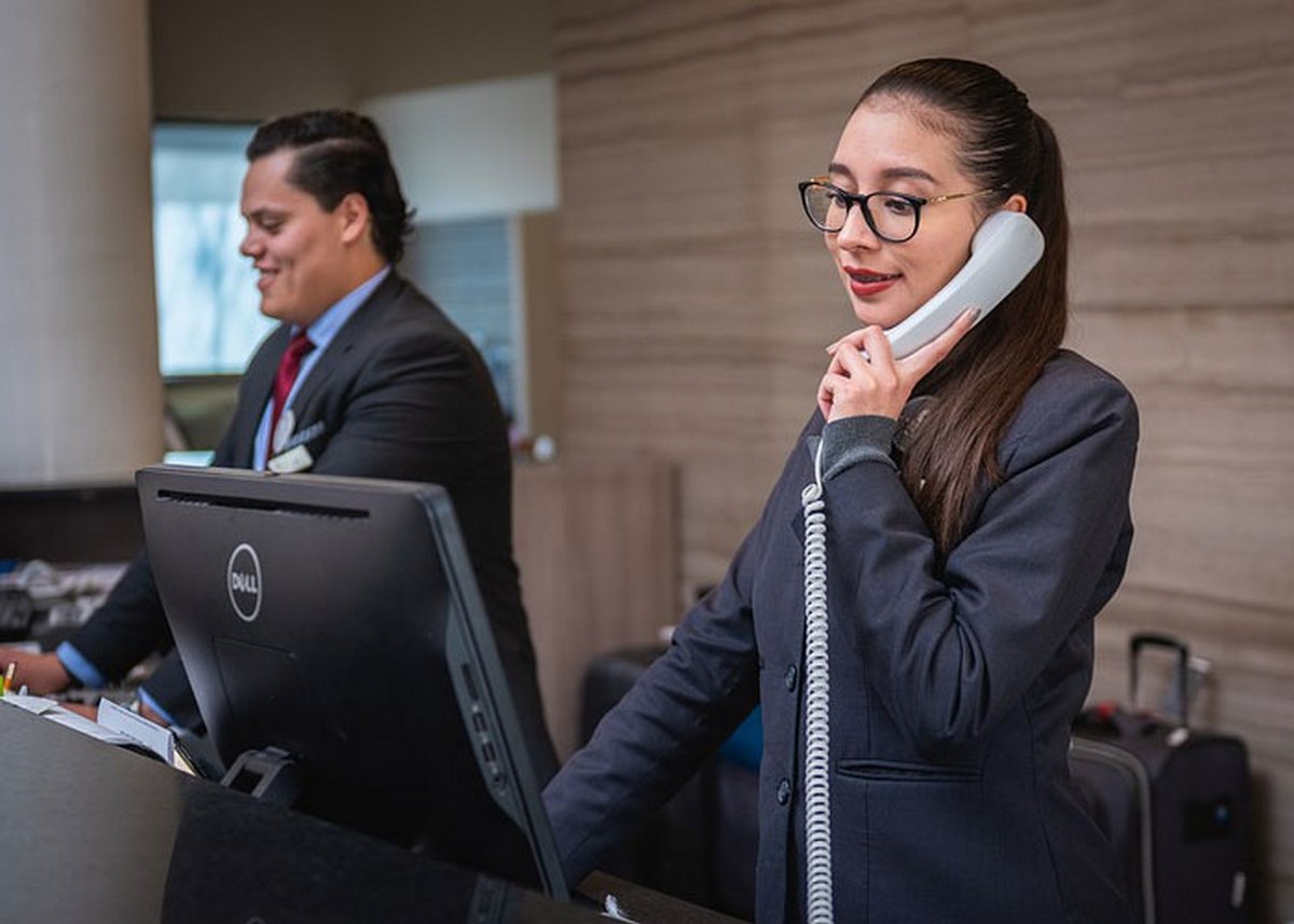 10 secrets d’hôtel que la plupart des gens ne connaissent pas, révélés par une ex-employée