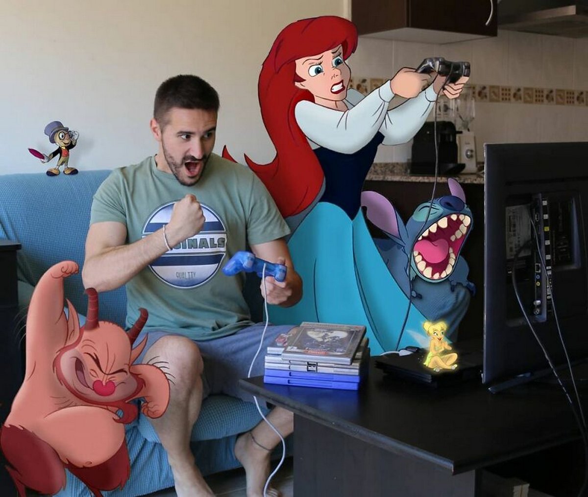 Cet homme continue d’insérer des personnages Disney dans ses photos et on dirait qu’ils s’amusent comme des fous