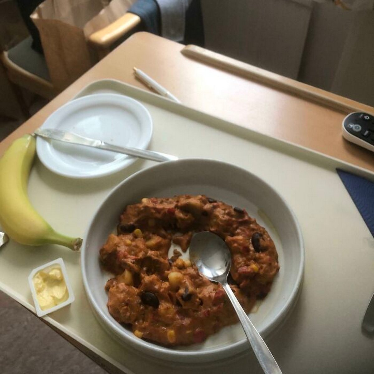 Ces gens ont reçu de la nourriture d’hôpital si dégoûtante qu’ils ont décidé de partager des photos en ligne