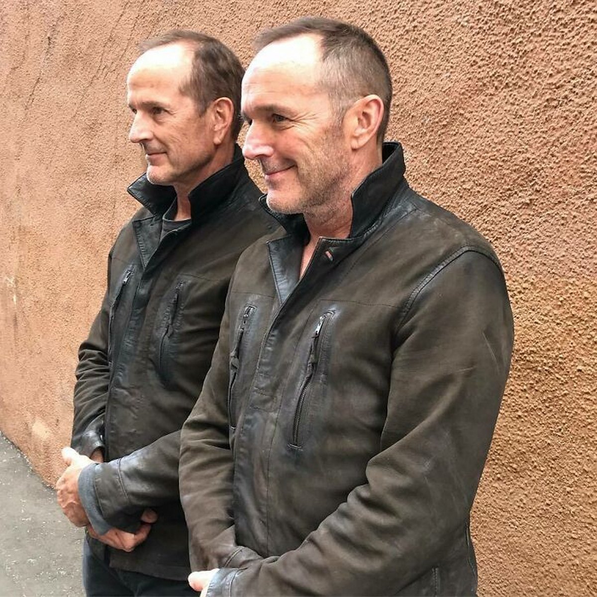 Ces acteurs et leurs doublures se ressemblent comme deux gouttes d’eau