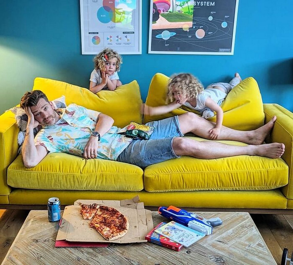 Ce père de 4 filles qui refuse d’édulcorer ses photos Instagram a un grand nombre de fans en ligne