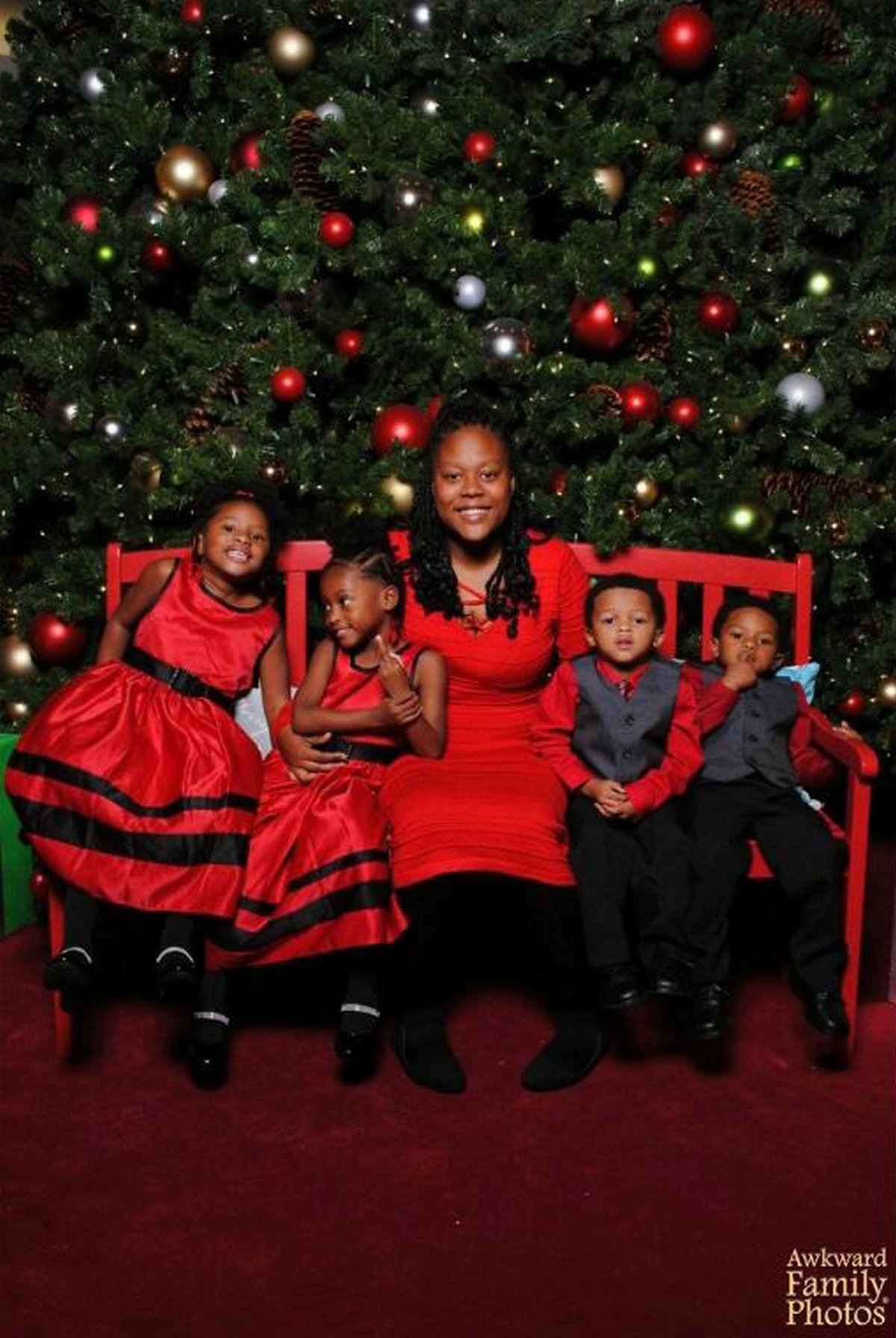 Voici les photos de famille de Noël les plus drôles et les plus embarrassantes