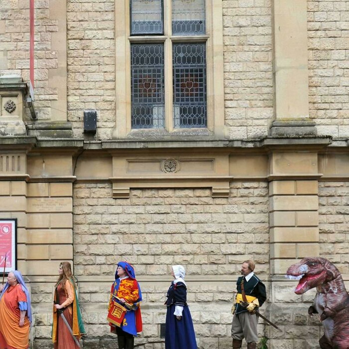 Ces gens ont décidé de s’amuser dans des musées et des galeries d’art