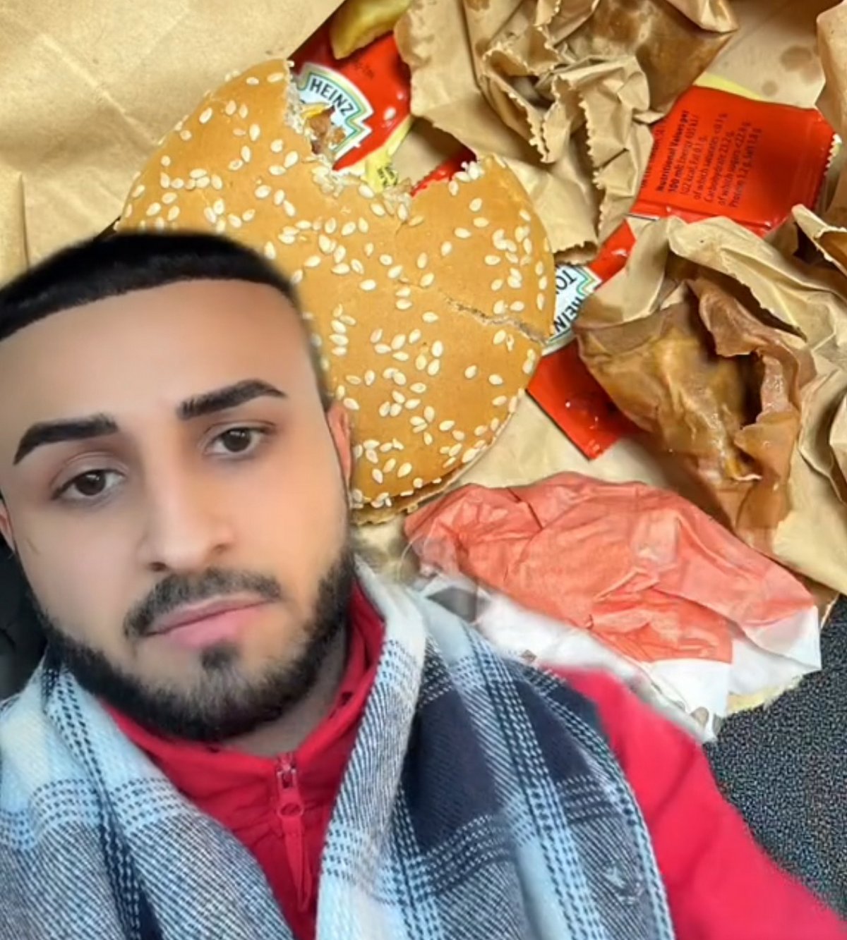 Un musulman a « vomi pendant des jours » après avoir mangé un repas de Burger King « bourré de bacon » par mégarde