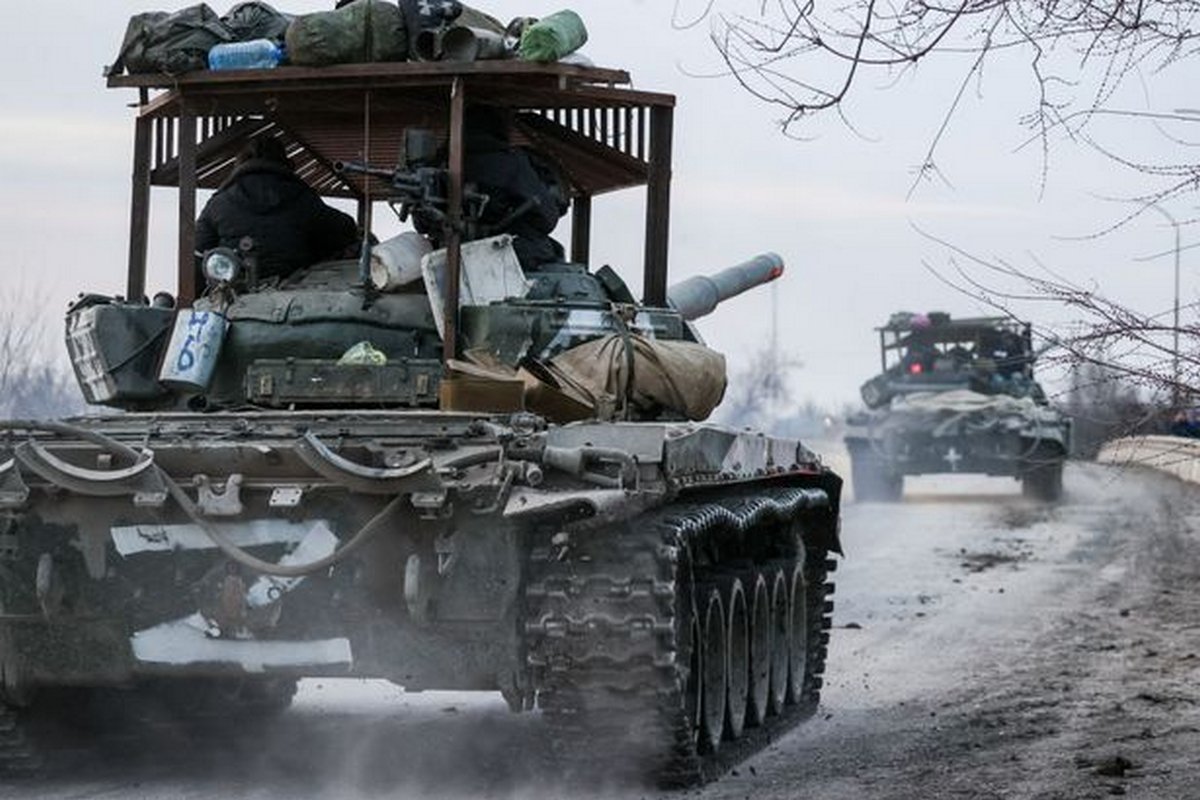 Un soldat ukrainien se fait exploser avec un pont pour empêcher l’avancée des chars russes