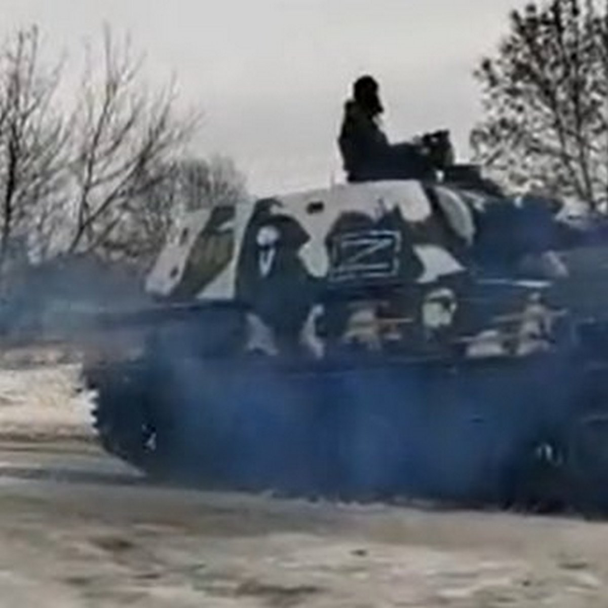 Un « Z » mystérieux apparaît sur des chars et des véhicules russes, laissant les experts perplexes