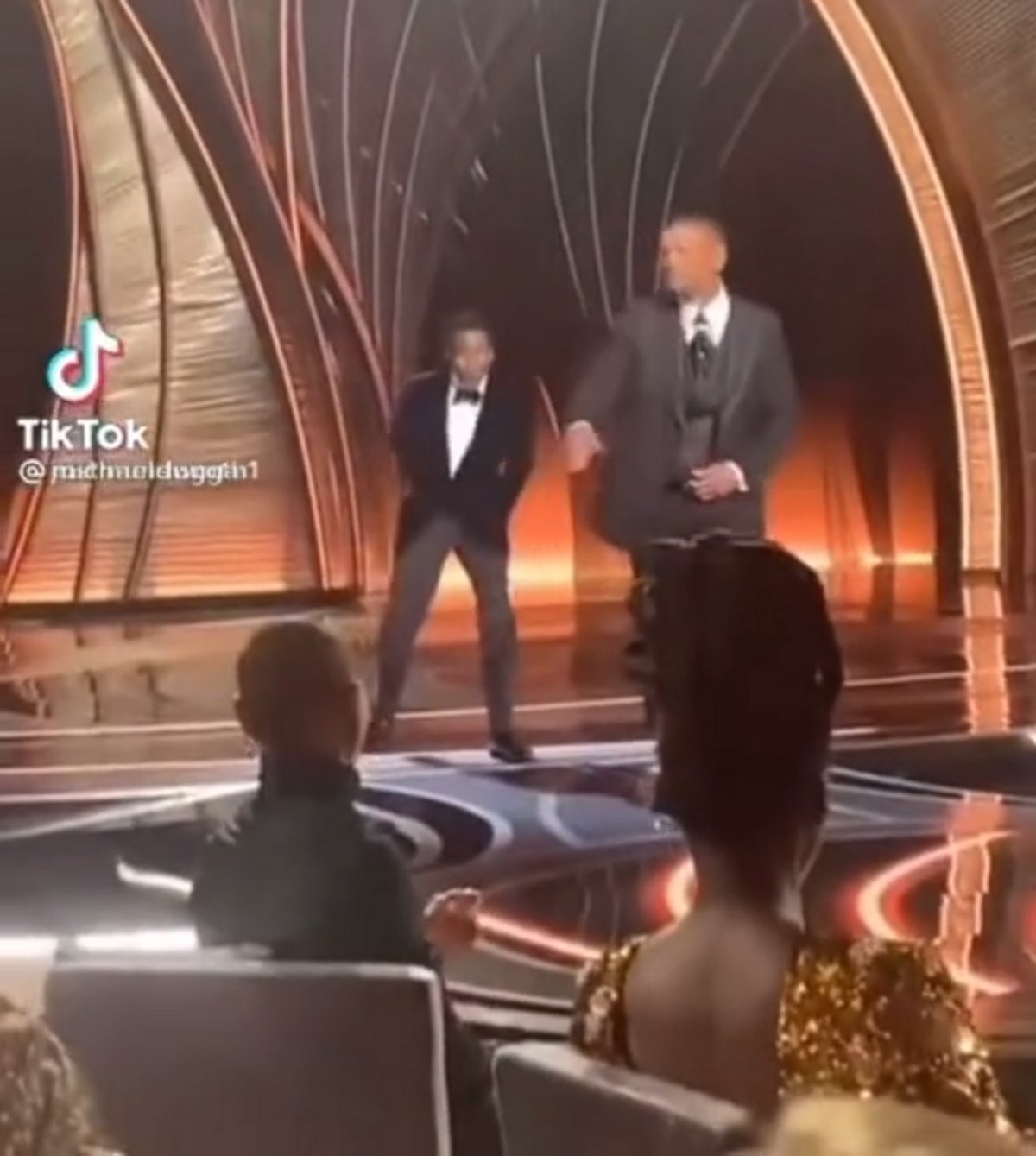 Un angle inédit des Oscars montre la réaction de Jada à la gifle de Will Smith sur Chris Rock