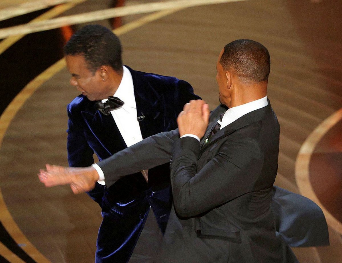 Will Smith frappe Chris Rock aux Oscars après une blague sur Jada