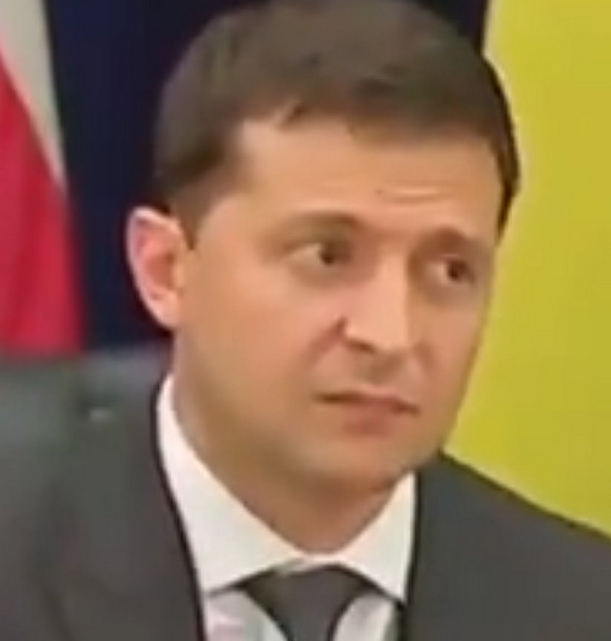 Une séquence qui montre Trump disant à Zelensky de travailler avec Poutine refait surface