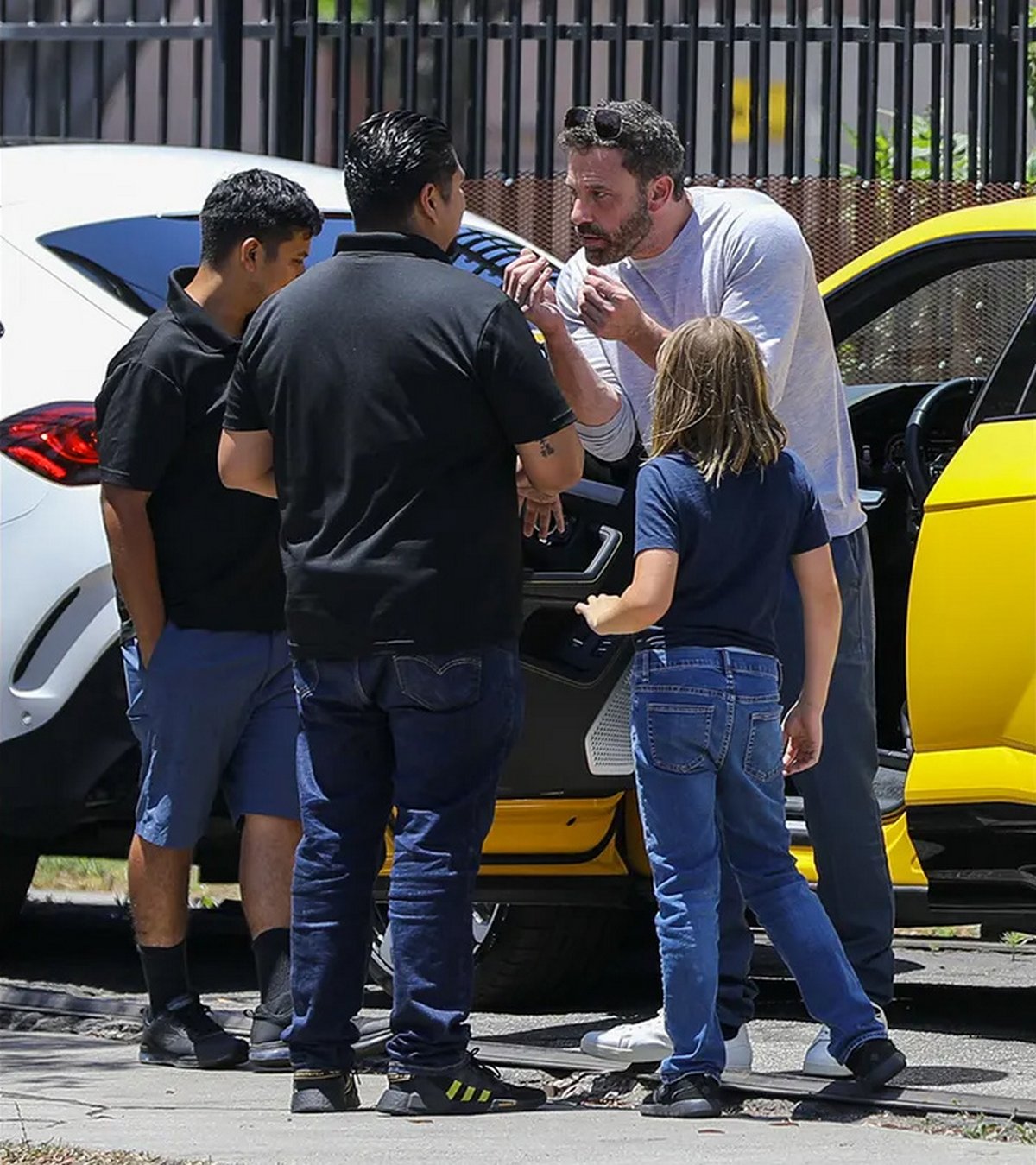 Le fils de 10 ans de Ben Affleck percute une autre voiture avec une Lamborghini à 250 000 €