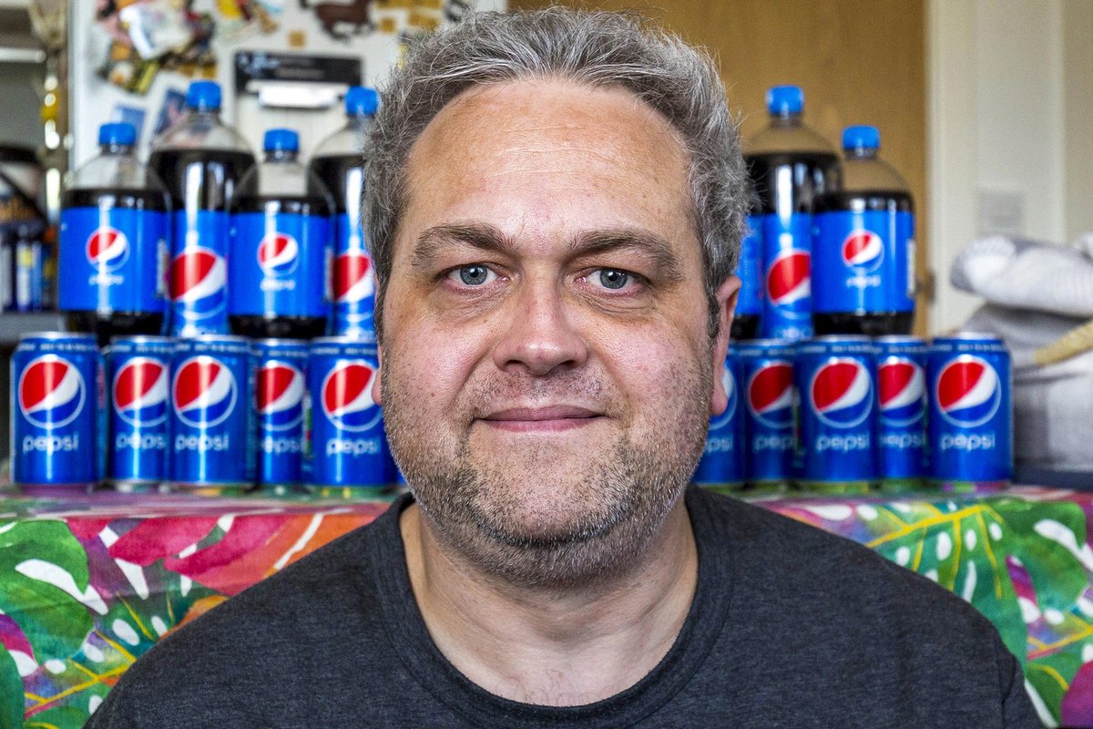 Un homme accro au Pepsi a bu 30 canettes par jour pendant deux décennies