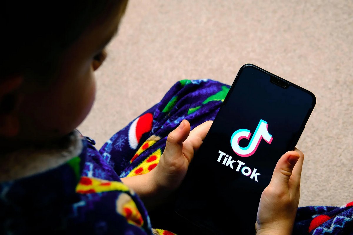 Des familles poursuivent TikTok après que deux jeunes filles sont décédées en relevant le « blackout challenge »