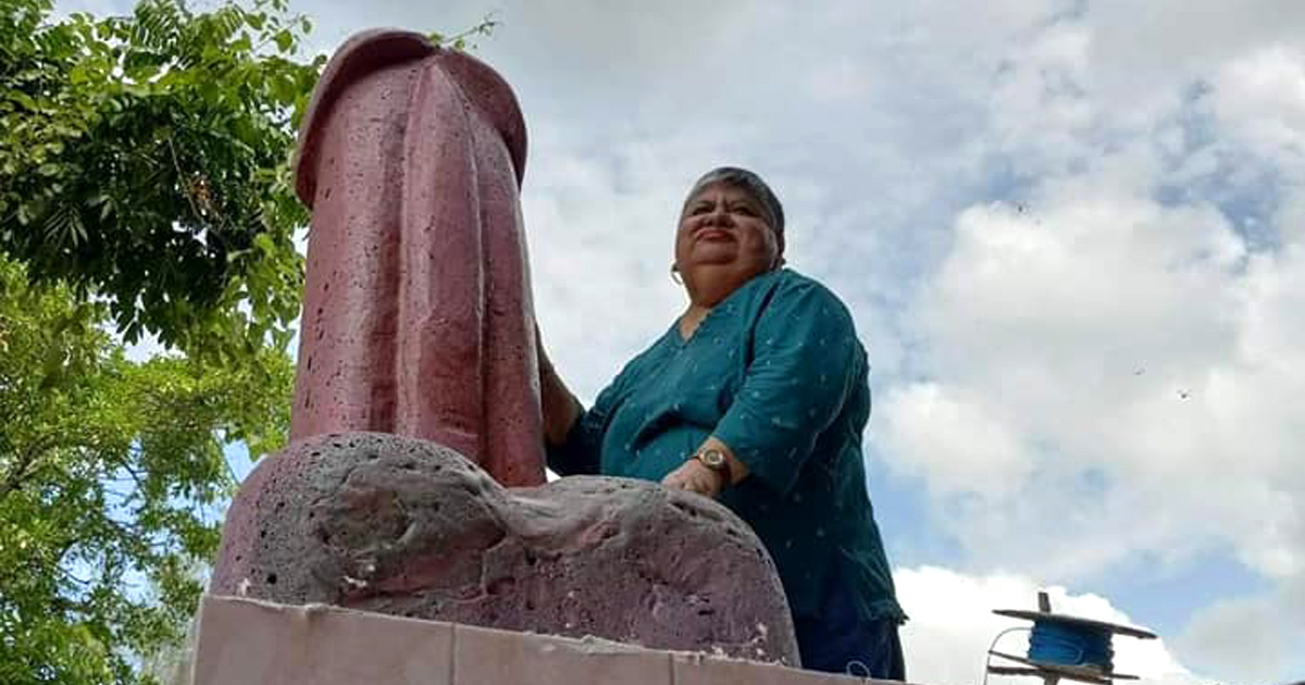 Une grand-mère choisit d’avoir une verge géante sur sa tombe comme dernière volonté