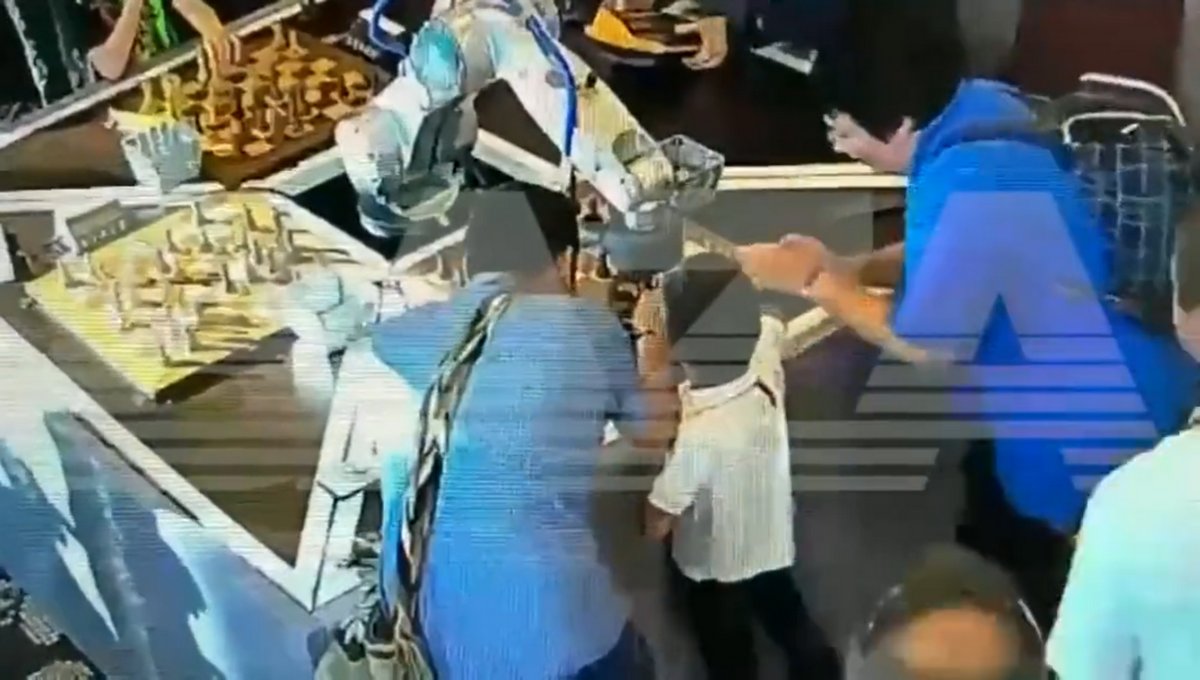 Un robot d’échecs casse le doigt d’un enfant, son adversaire de sept ans