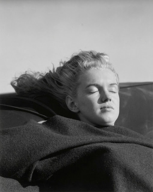 marilyn-monroe-andre-de-dienes-1945-06