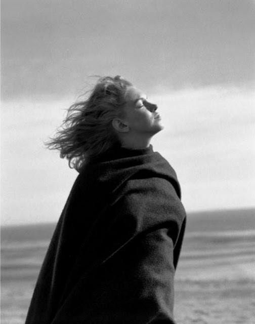 marilyn-monroe-andre-de-dienes-1945-12