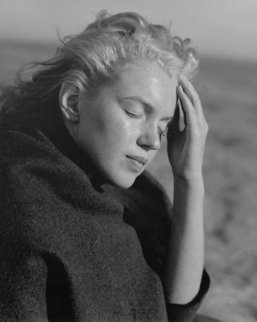 marilyn-monroe-andre-de-dienes-1945-19