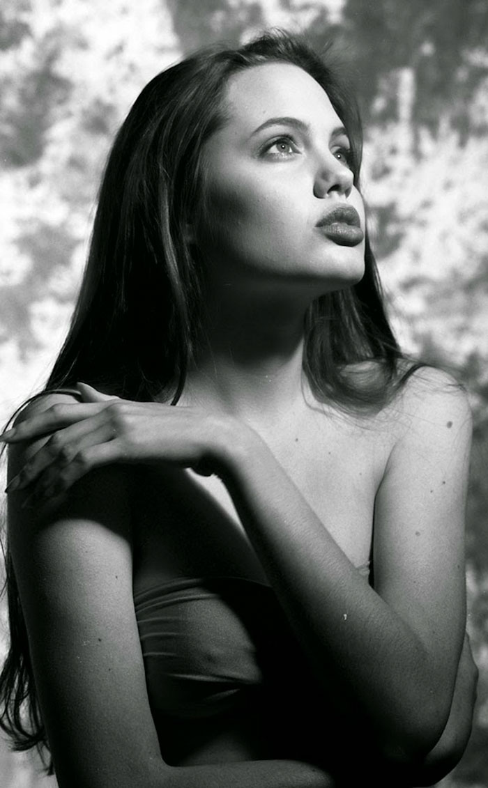 angelina-jolie-harry-langdon-04