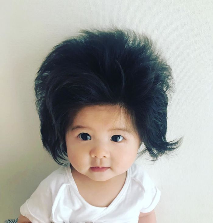 Cette fillette a seulement 6 mois, mais ses cheveux sont si magnifiques  qu'elle a plus de 75 000 fans sur Instagram - ipnoze