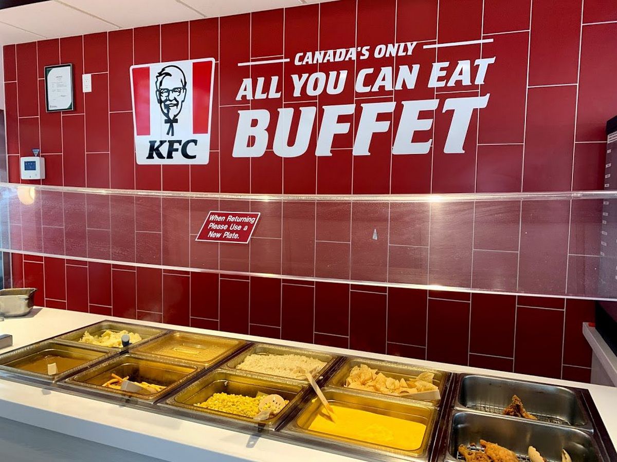 Un buffet à volonté KFC est ouvert à Weyburn, dans la province de Saskatchewan, au Canada, depuis 1988.
