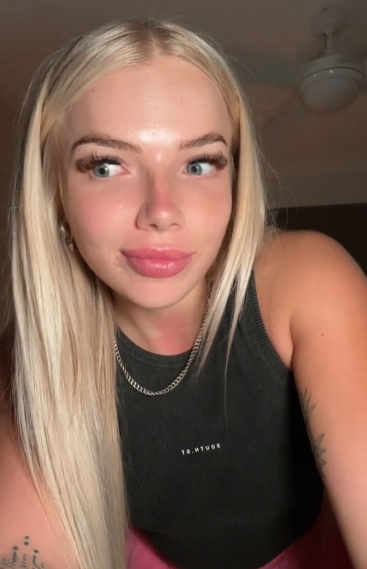 Tasha Paige, créatrice d’OnlyFans, s’est retrouvée accablée par une facture fiscale faramineuse s’élevant à 86 000 dollars.