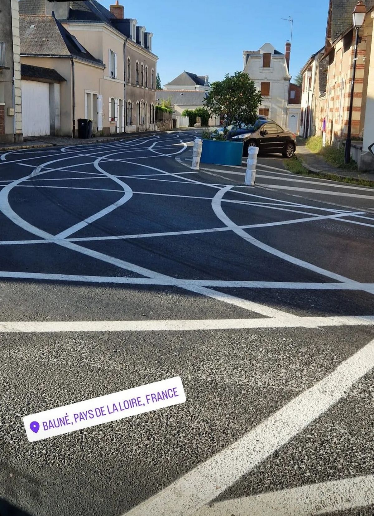 Les lignes ont permis de réduire les vitesses excessives à l’intersection, malgré un certain scepticisme.