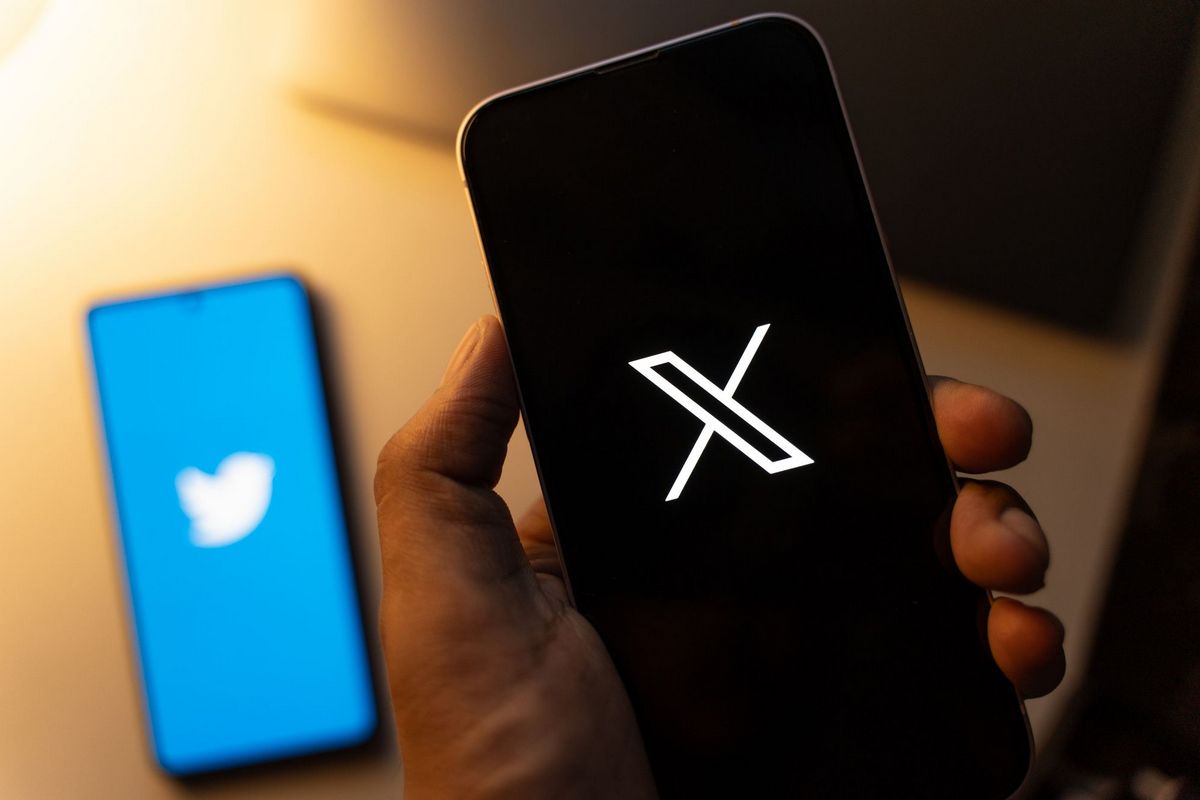 X compte actuellement 550 millions d'utilisateurs mensuels générant 100 à 200 millions de messages quotidiens, dont un nombre important de bots.