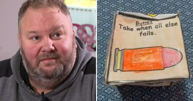Trent Howard, un père de Perth, en Australie, est contrarié parce que sa fille de six ans a ramené de l'école un cadeau de fête des Pères qui, selon lui, encourage le suicide.