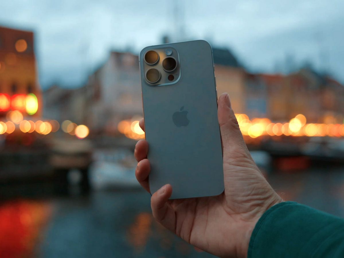 Des utilisateurs ont exprimé leur admiration pour les fonctions de l’appareil photo de l'iPhone 15 et envisagent de l'adopter.