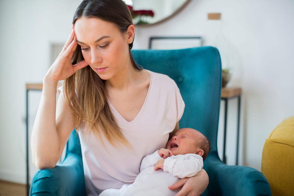 Elle aime son bébé de 10 mois, mais se bat contre la responsabilité constante que représente le fait d'être parent.