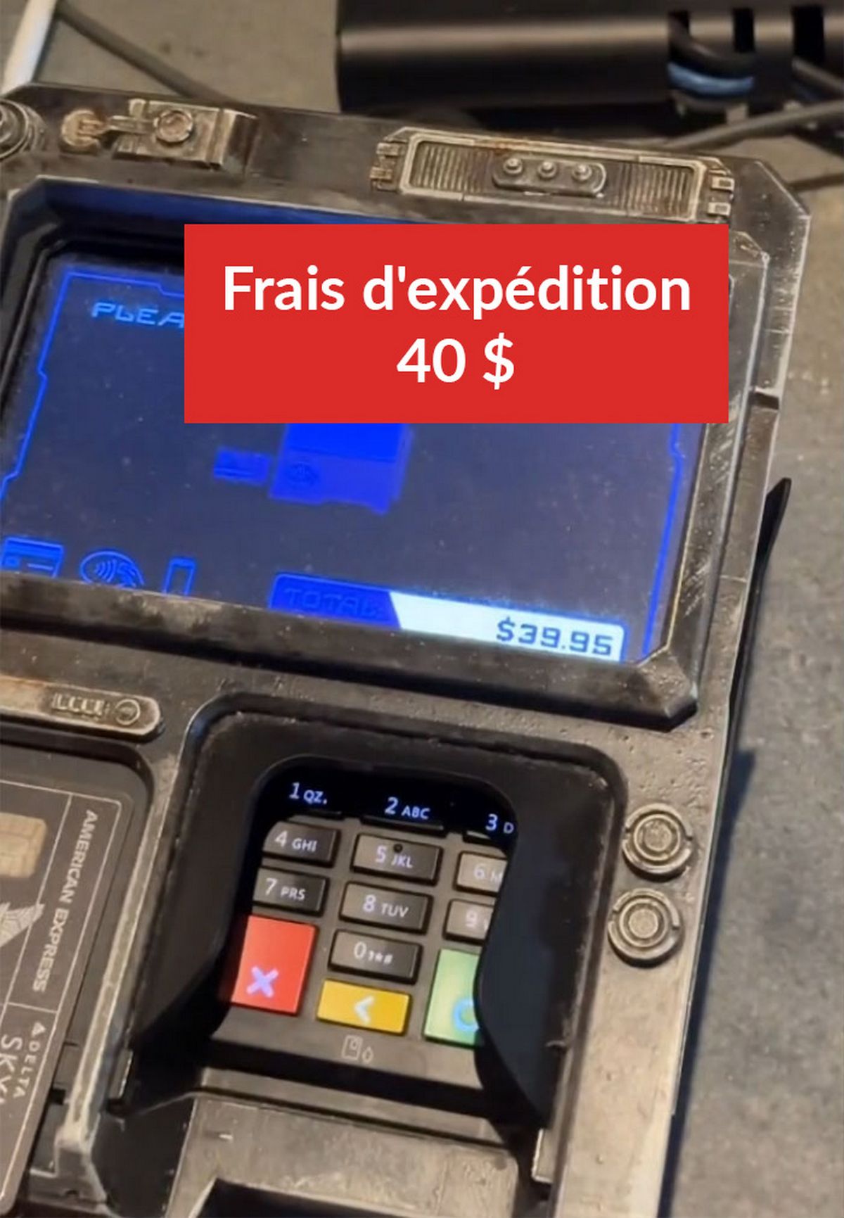 Frais d’expédition : 40 $ (38 €)